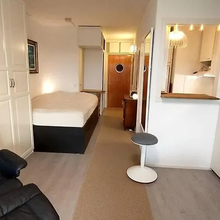 For Work & Freetime, Heated Parking, Own Sheets Or Rent Them * Helsinki